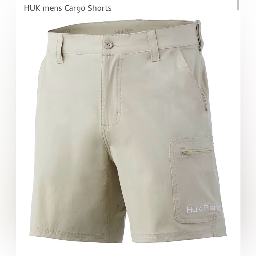Huk Men's Khaki 7” Cargo Fishing Shorts - NWT